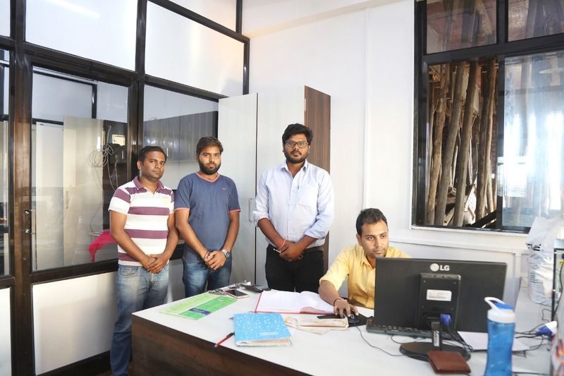 B'fine Staff